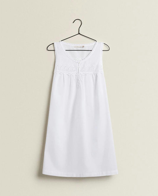 EMBROIDERED COTTON NIGHTDRESS