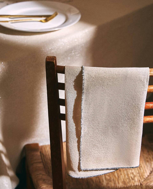 PACK OF GLITTERY COTTON CHRISTMAS NAPKINS (PACK OF 2)