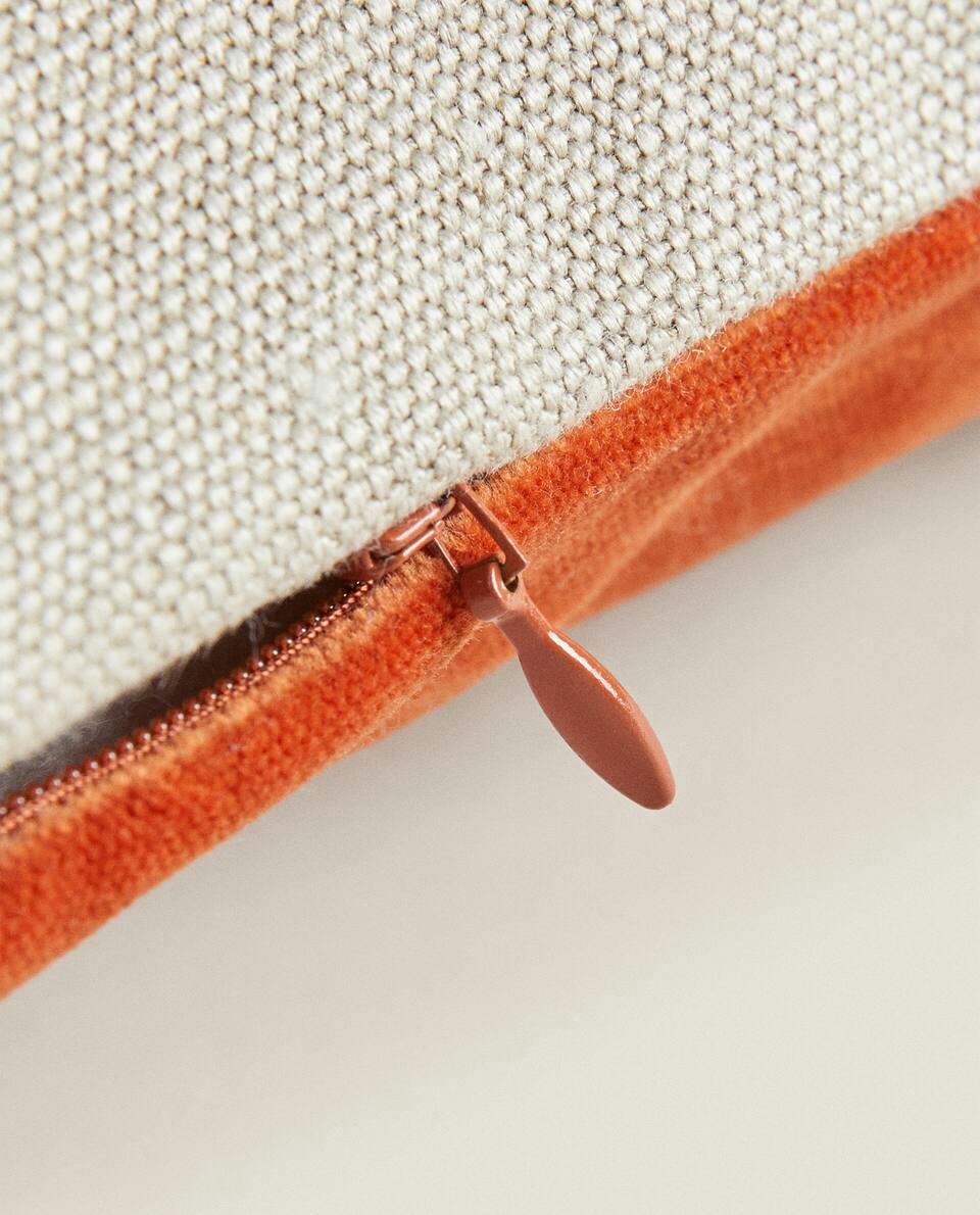 LINEN AND VELVET CUSHION COVER