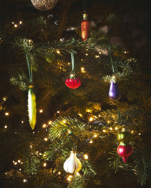 PACK OF CHRISTMAS VEGETABLE DECORATIONS (PACK OF 6)