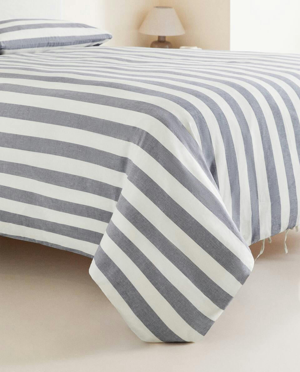 STRIPED DUVET COVER