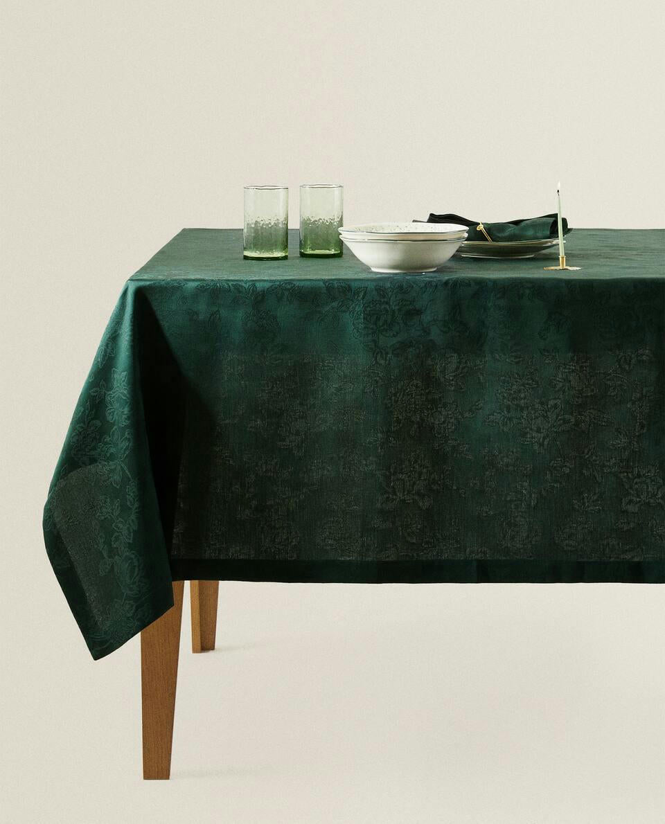 CHRISTMAS FLORAL JACQUARD TABLECLOTH