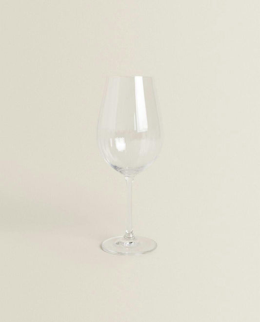 RAISED CRYSTALLINE WINE GLASS