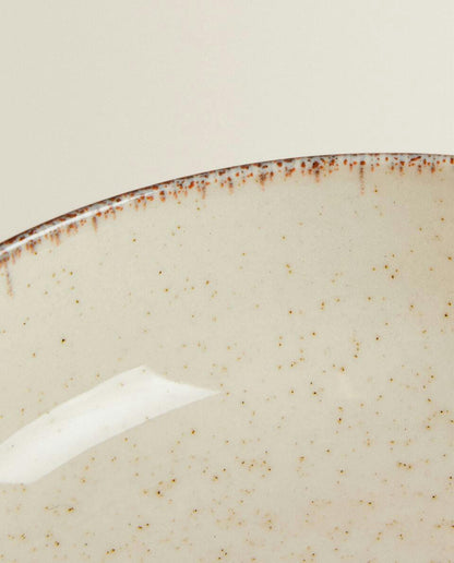 PORCELAIN BOWL WITH ANTIQUE FINISH RIM