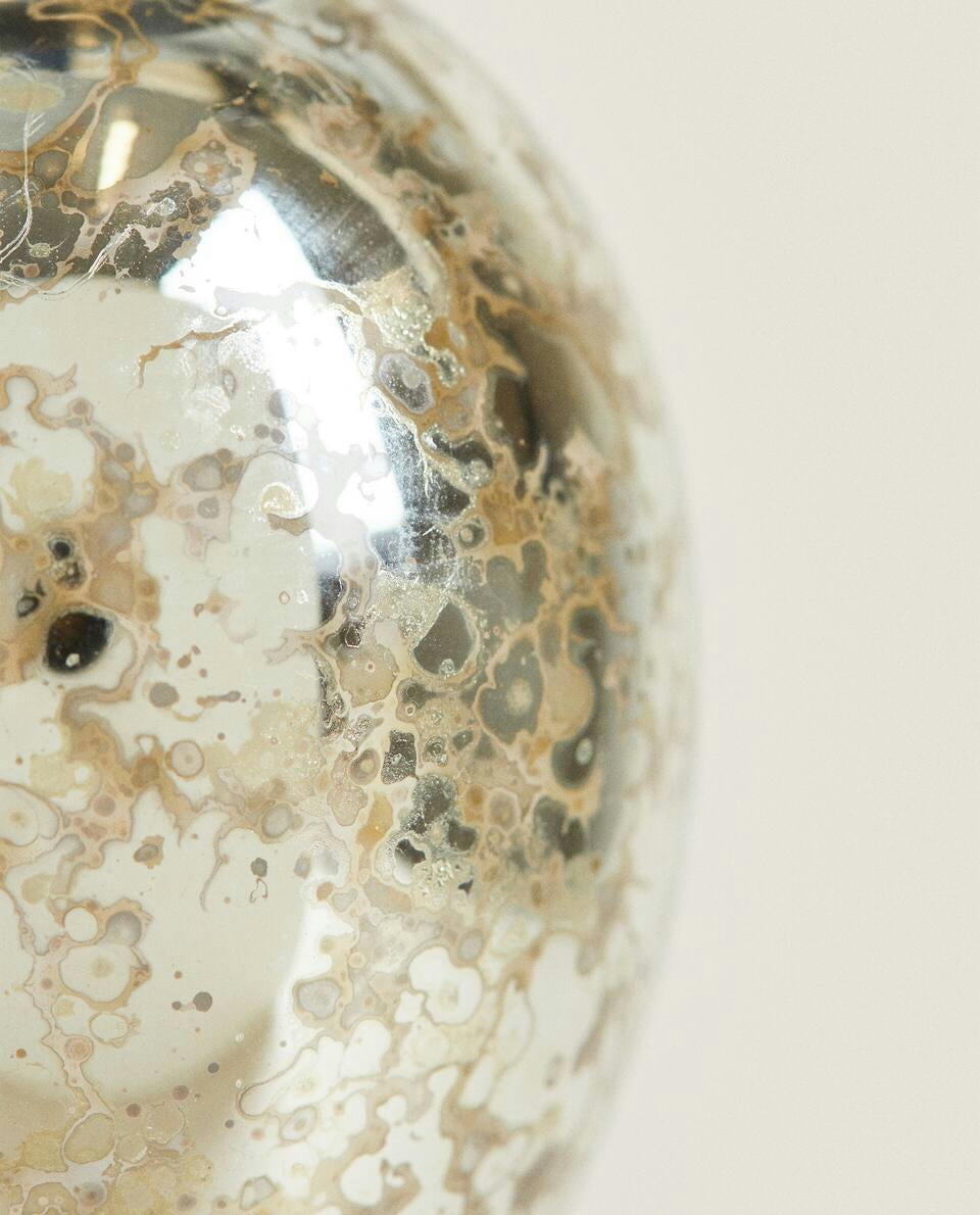 SHINY GLASS OVAL CHRISTMAS DECORATION