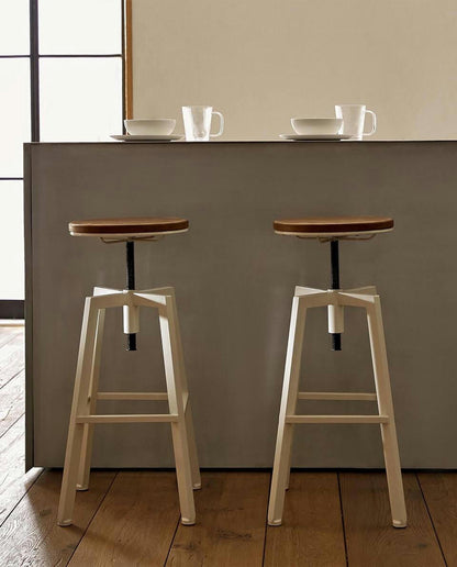 WOODEN AND METAL SWIVEL STOOL