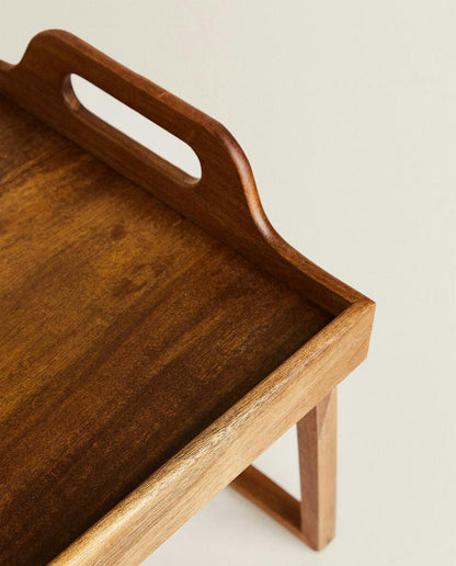 FOLDABLE TRAY WITH HANDLES