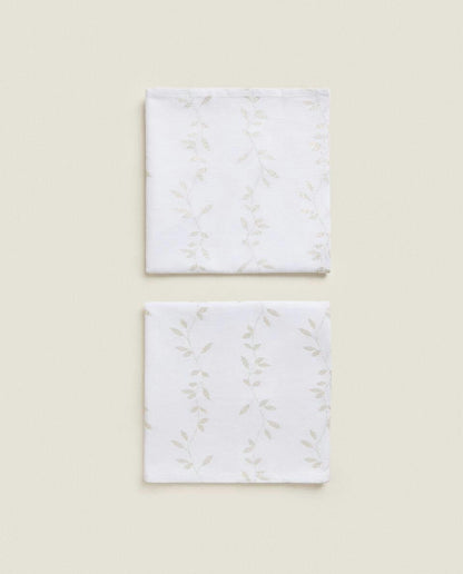 PACK OF CHRISTMAS LEAF COTTON NAPKINS (PACK OF 2)