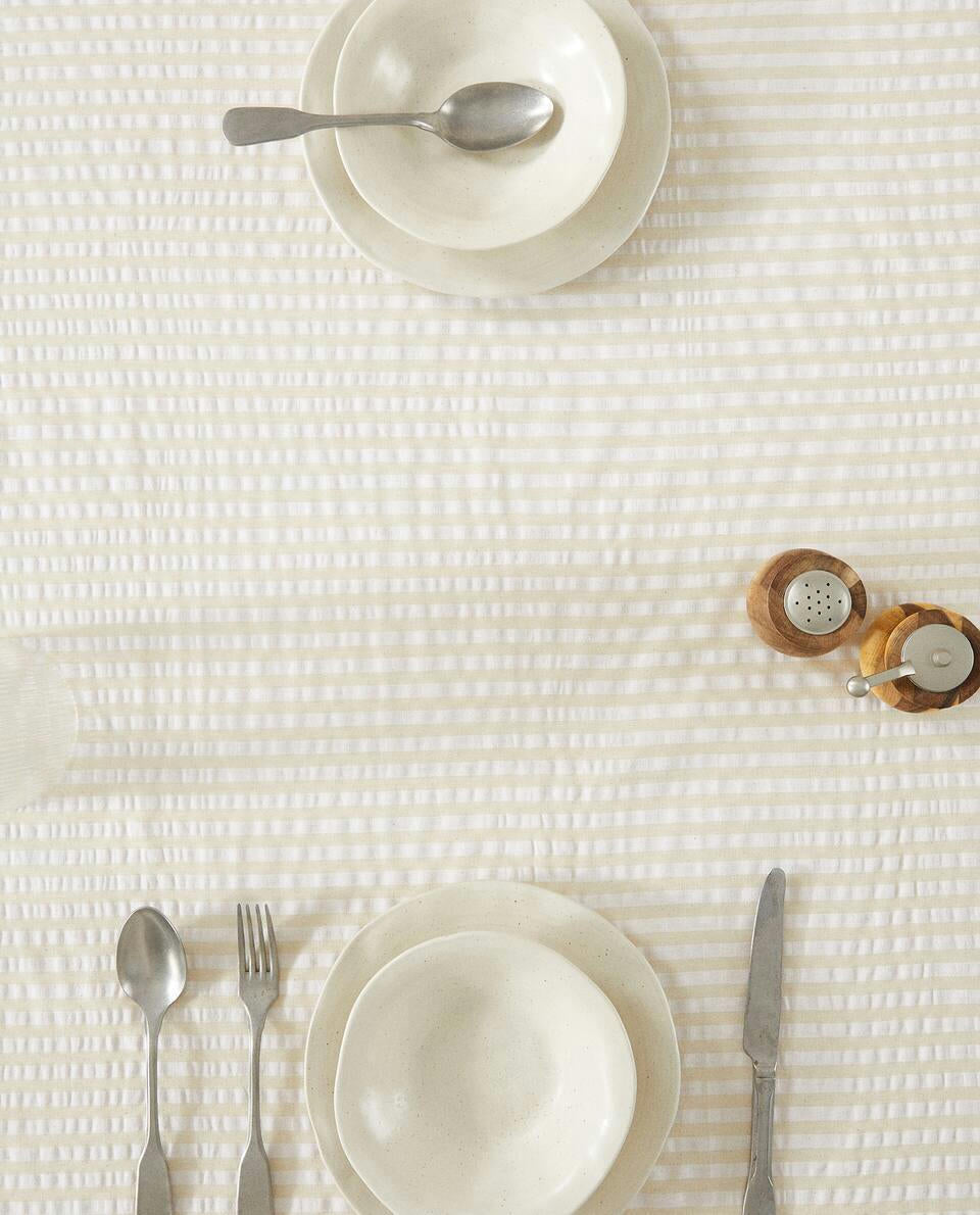 STRIPED TABLECLOTH