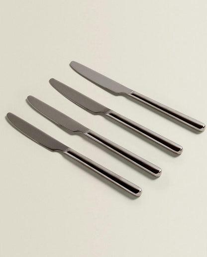 BOX OF 4 SHINY STEEL KNIVES
