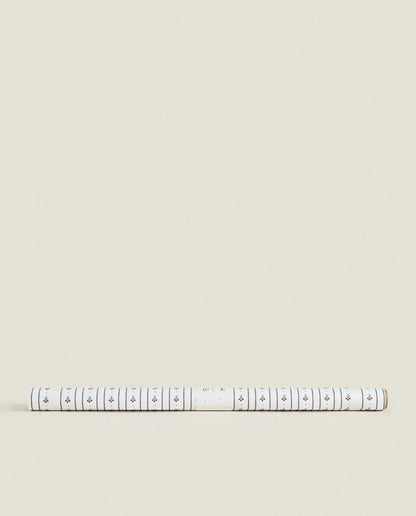 CHRISTMAS STRIPED HOLLY GIFT WRAPPING PAPER