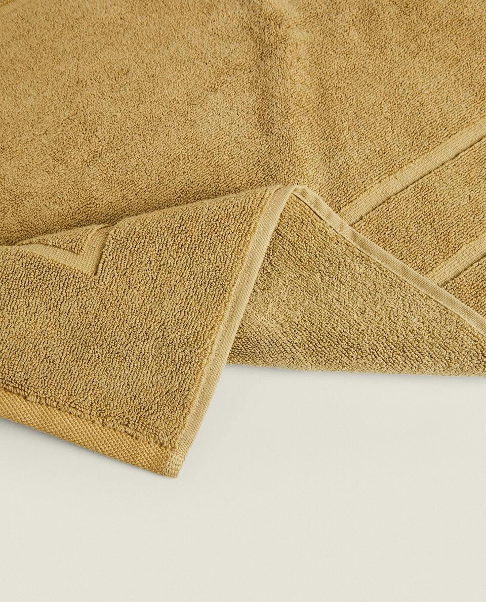 COTTON BATH MAT