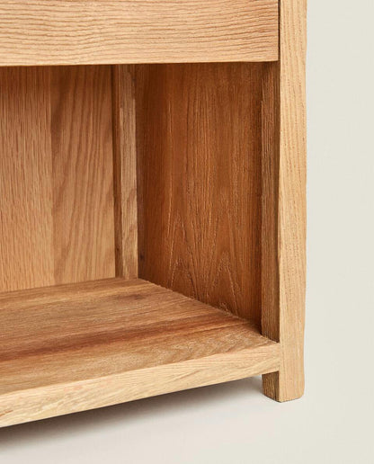 OAK WOOD BEDSIDE TABLE