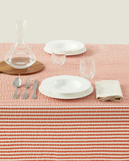 STRIPED TABLECLOTH