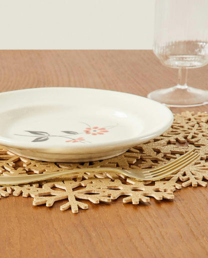 GLITTERY CHRISTMAS SNOWFLAKE PLACEMAT