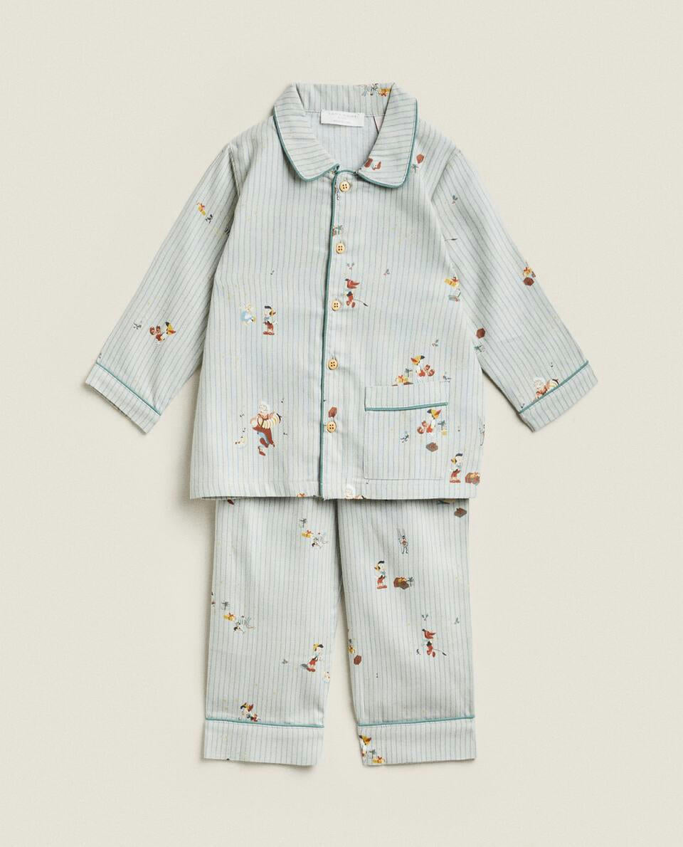 CHILDREN FLANNEL CHRISTMAS PINOCCHIO  DISNEY SET OF PYJAMAS