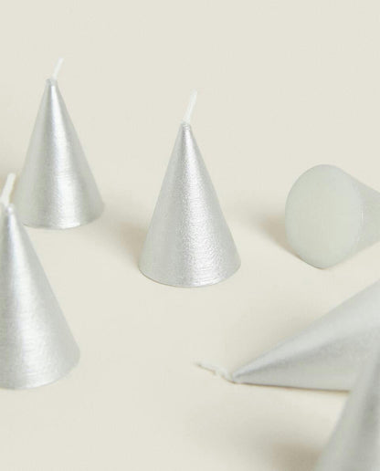 PACK OF DECORATIVE CHRISTMAS CONE CANDLES (PACK OF 6)