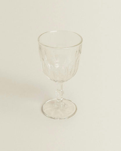 RAISED DESIGN WINE GLASS