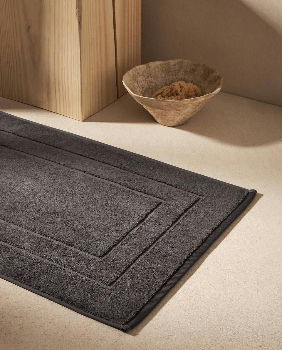 COTTON BATH MAT