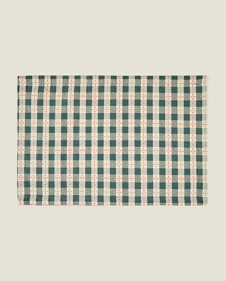 PACK OF CHECK CHRISTMAS PLACEMATS (PACK OF 2)