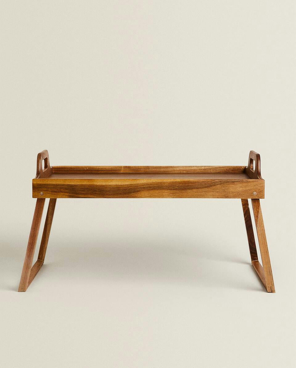 FOLDABLE TRAY WITH HANDLES