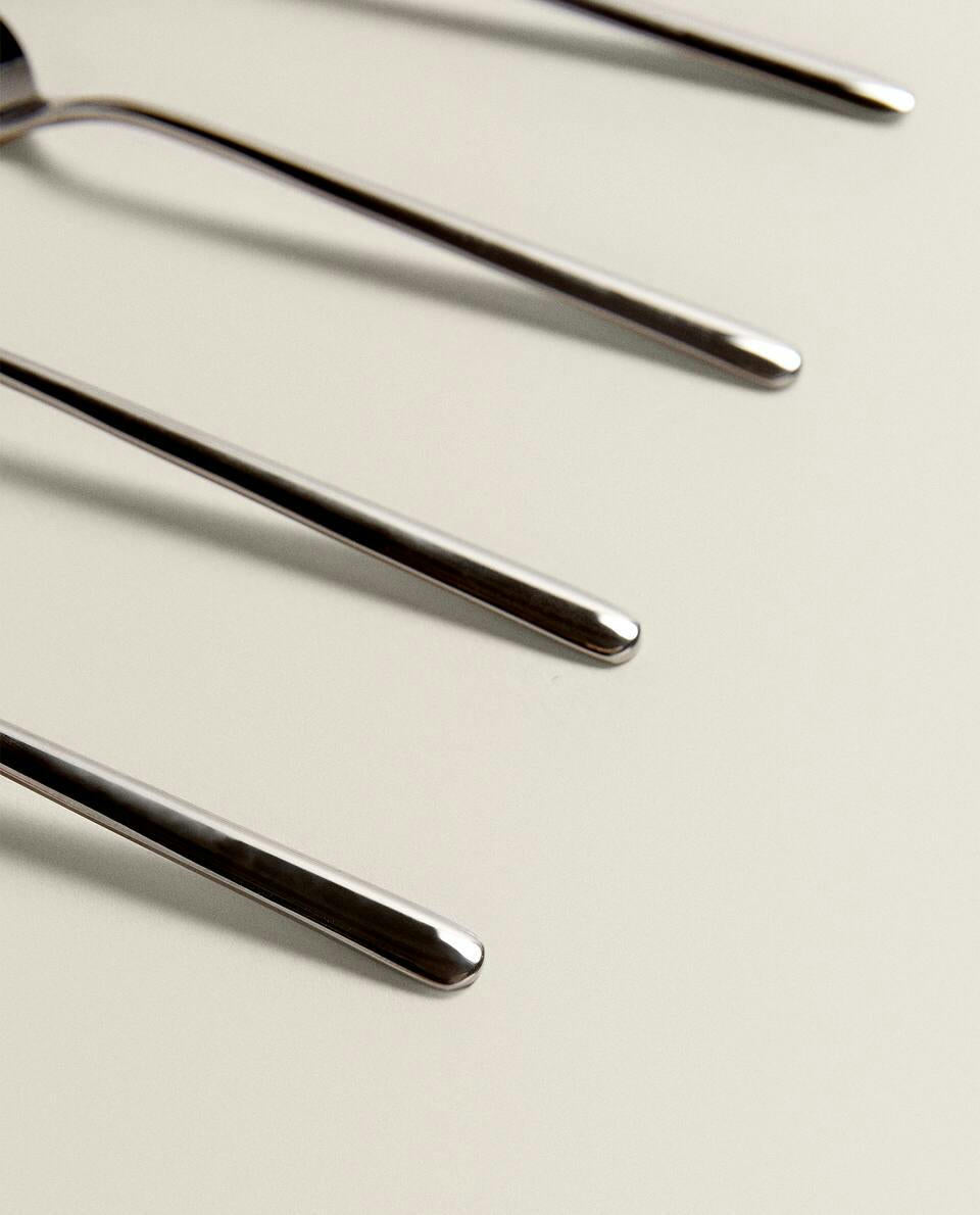 BOX OF 4 SHINY STEEL DESSERT SPOONS