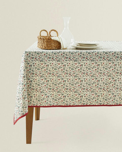 COTTON CHRISTMAS VINE TABLECLOTH