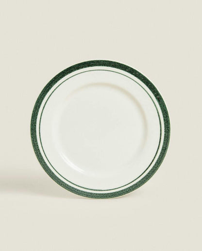 STRIPED TABLEWARE SET
