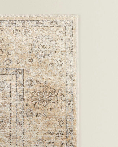 VINTAGE-EFFECT RUG
