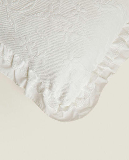 RUFFLE CUSHION COVER