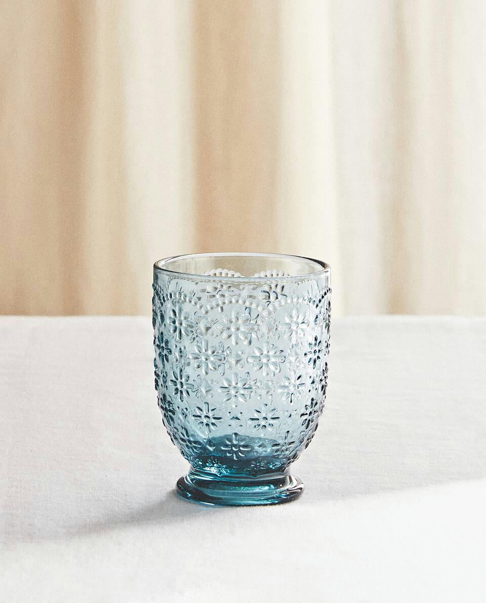 RAISED FLORAL DESIGN GLASS TUMBLER