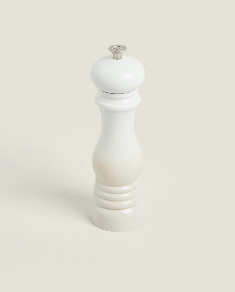 LE CREUSET LACQUERED SALT GRINDER