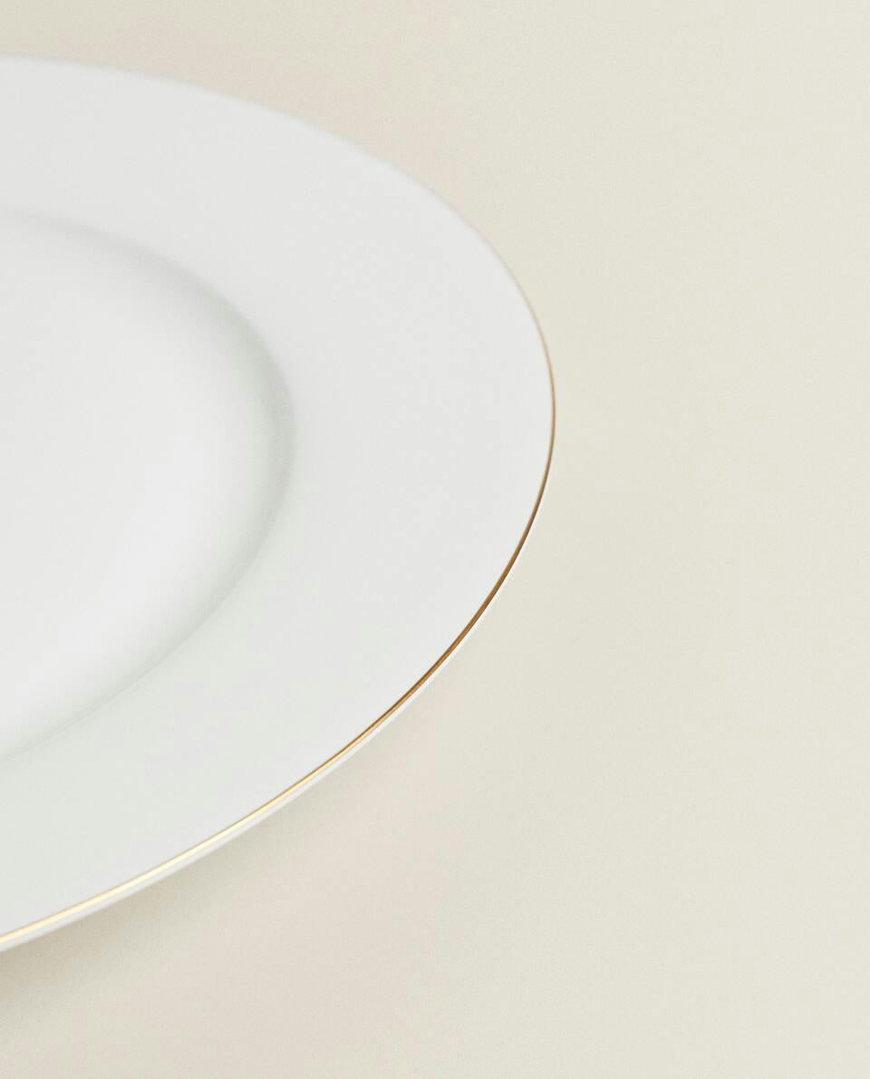BONE CHINA TABLEWARE WITH GOLDEN RIM