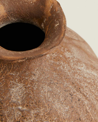 DECORATIVE ALUMINIUM VASE